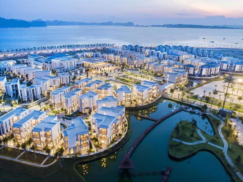 Aroma Ha Long Hotel Exterior photo